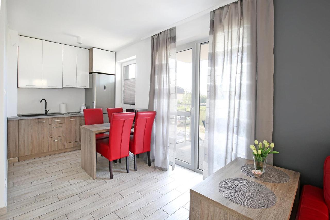 Apartament Red Mielno Apartment เมียลโน ภายนอก รูปภาพ