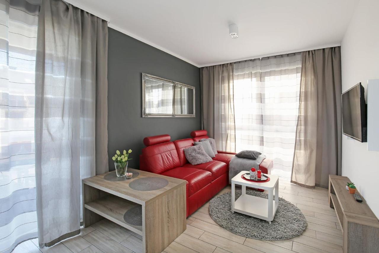 Apartament Red Mielno Apartment เมียลโน ภายนอก รูปภาพ