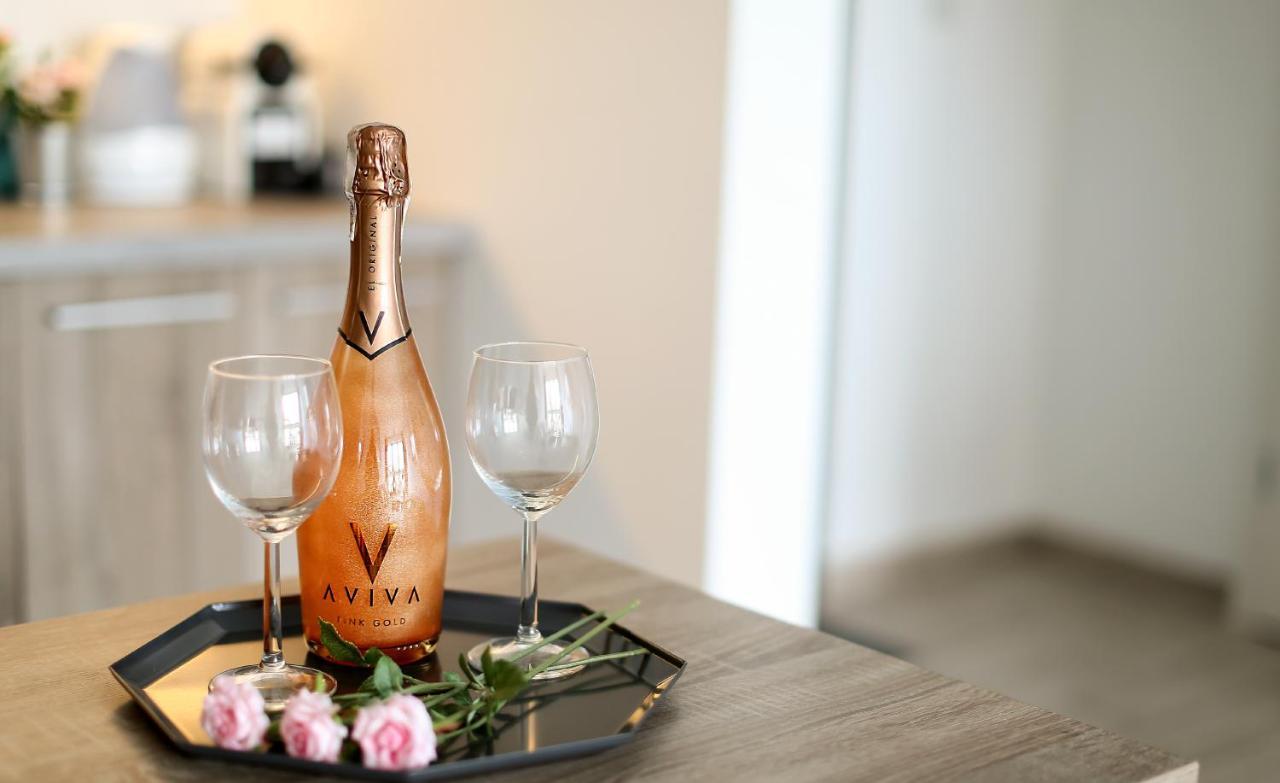 Apartament Red Mielno Apartment เมียลโน ภายนอก รูปภาพ